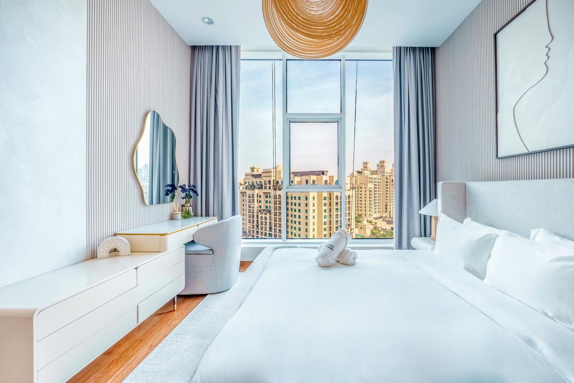Upscale 3br - Oceana Residences - Beachfront Bliss *