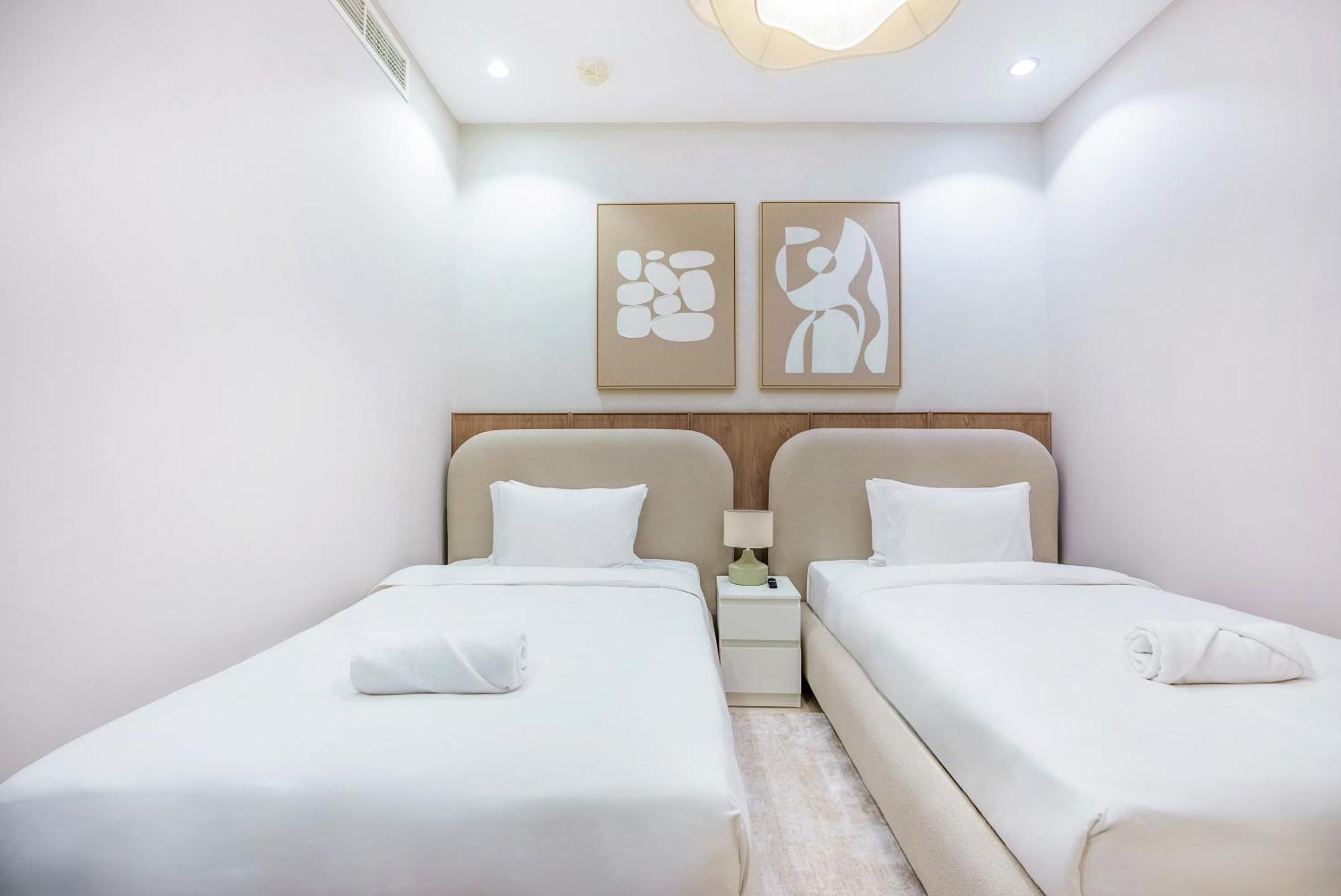 Apartment Upscale 3br - Oceana Residences - Beachfront Bliss